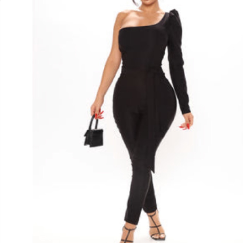 Iszabella one shoulder jumpsuit